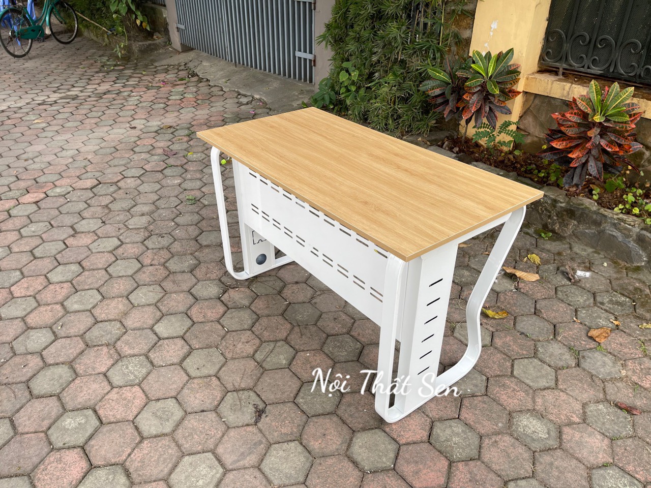 Bàn làm việc 1m2 Atlas AT1206-VAN-2